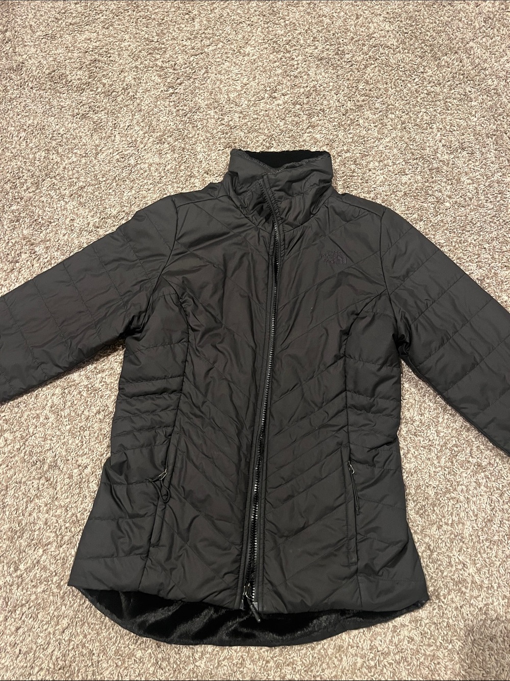 The North Face Women's Black Quilted Insulated REVERSIBLE jacket :